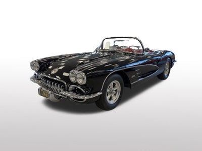 1960 Chevrolet CORVETTE COUPE Base