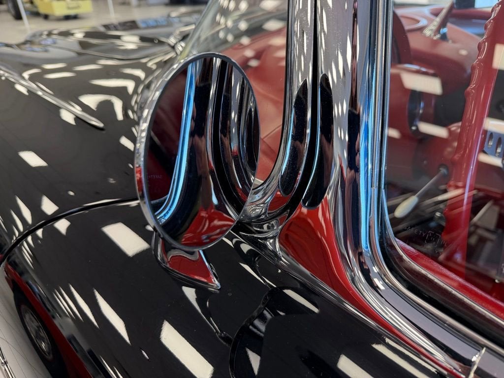 1960 Chevrolet CORVETTE COUPE Base