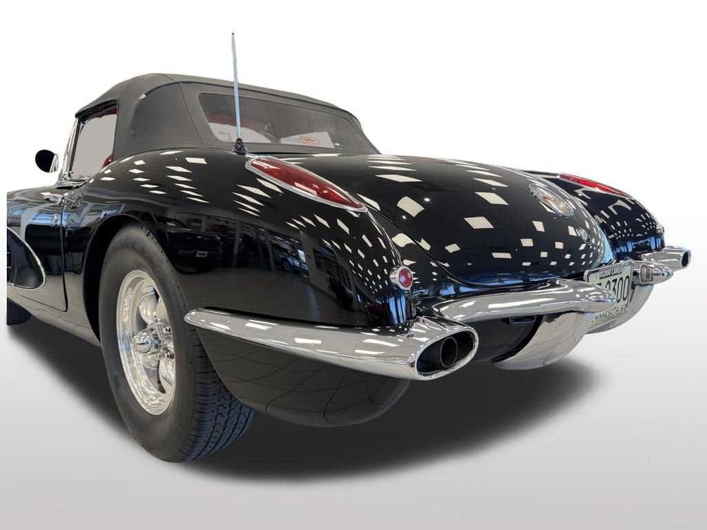 1960 Chevrolet CORVETTE COUPE Base