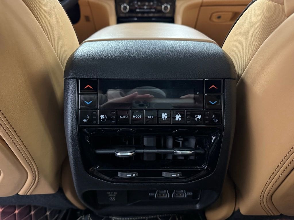 2022 Jeep Grand Cherokee L Summit Reserve