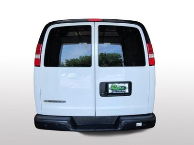 2023 Chevrolet Express Passenger 3500 1LS