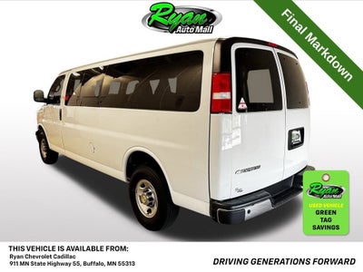 2024 Chevrolet Express Passenger 3500 1LT