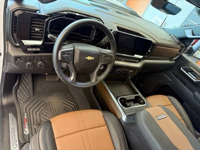 2025 Chevrolet Silverado 3500 HD High Country