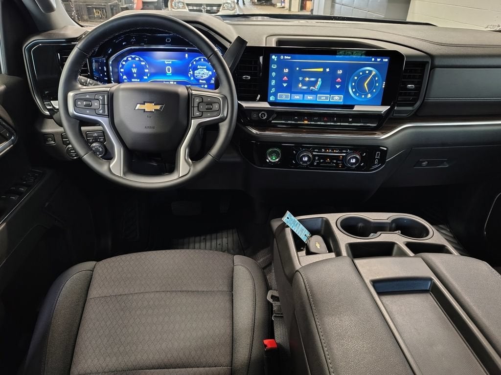 2023 Chevrolet Silverado 1500 LT (2FL)