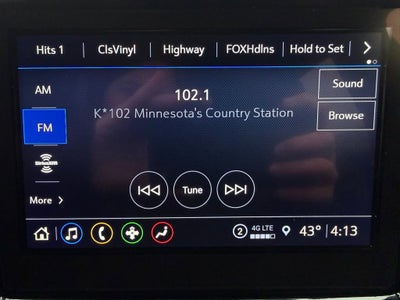 2023 Chevrolet Traverse LT Cloth