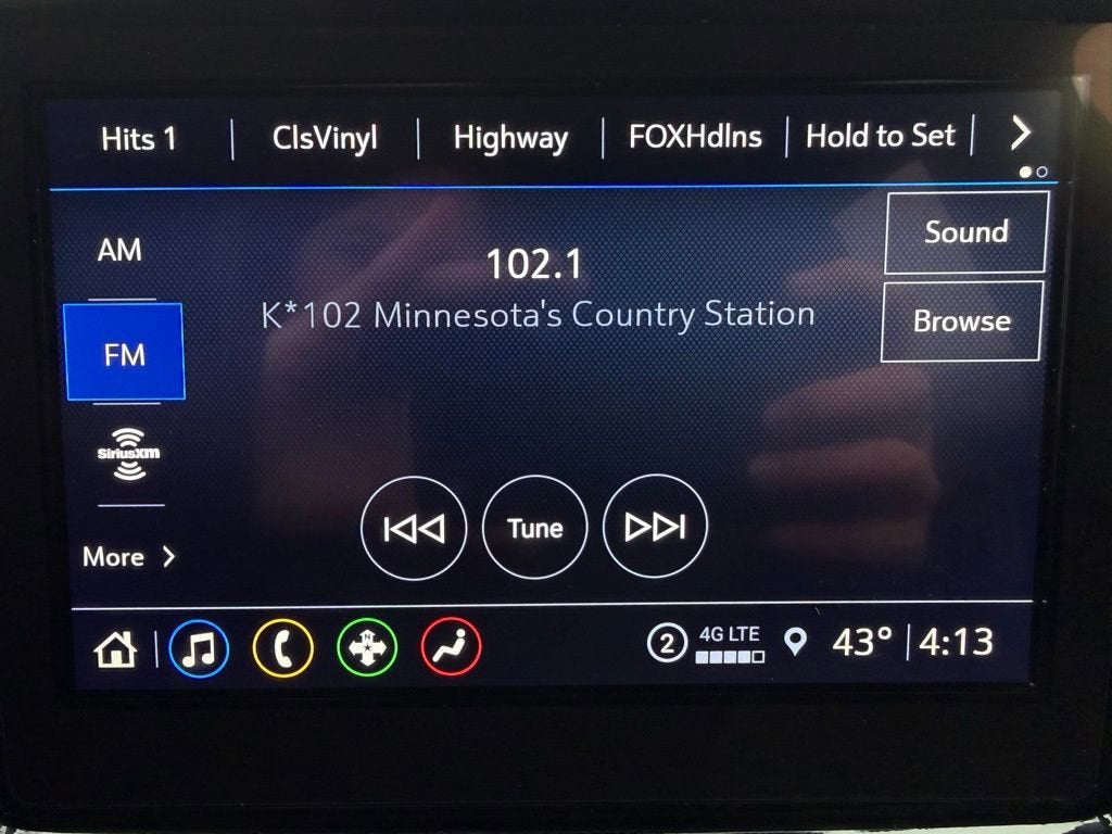 2023 Chevrolet Traverse LT Cloth