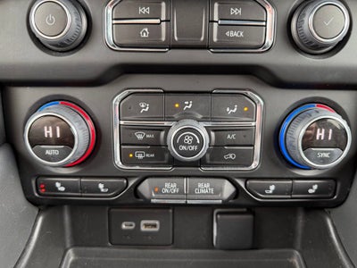 2022 Chevrolet Suburban RST