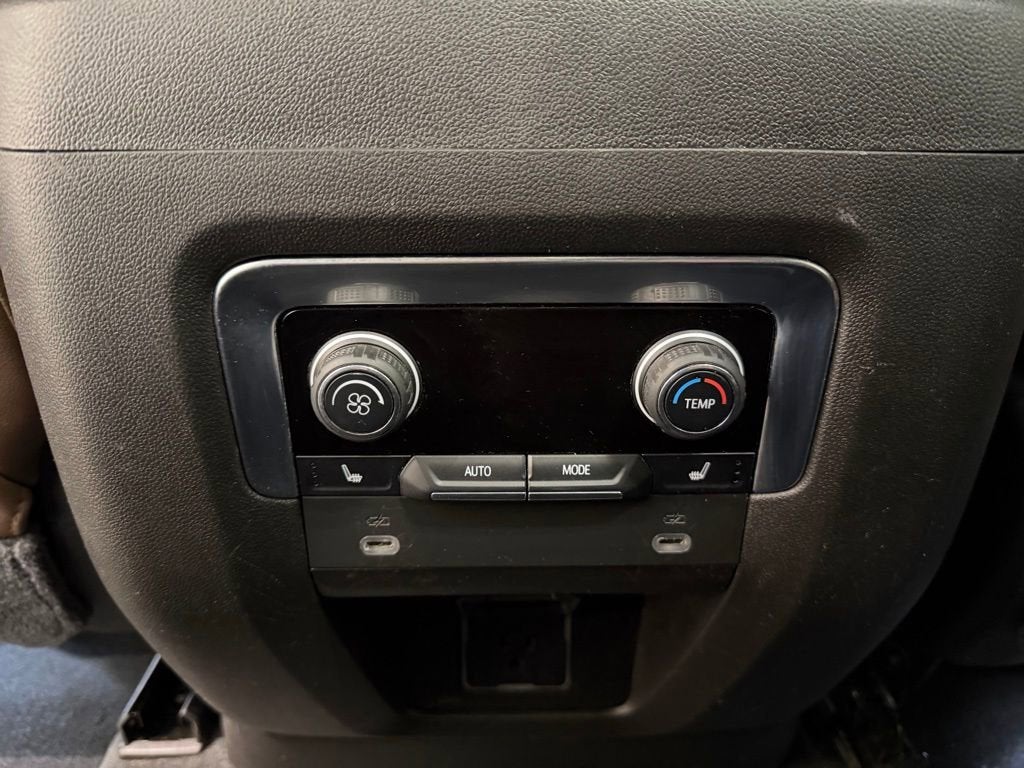 2021 Chevrolet Suburban High Country