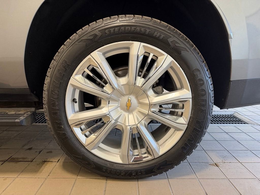 2022 Chevrolet Suburban High Country