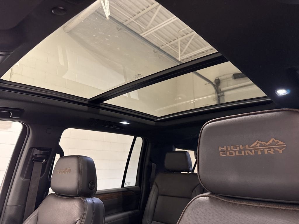 2022 Chevrolet Suburban High Country