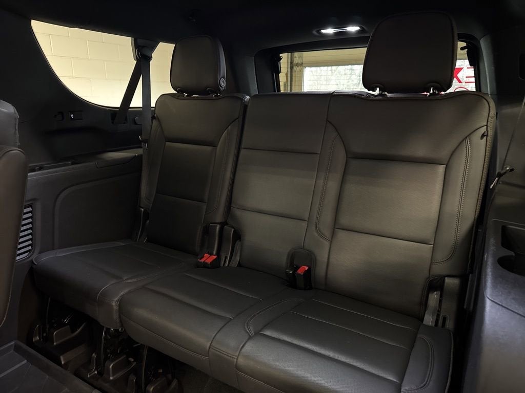 2022 Chevrolet Suburban High Country