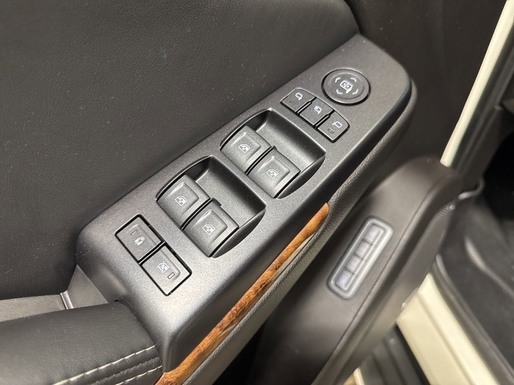 2015 Chevrolet Suburban LTZ