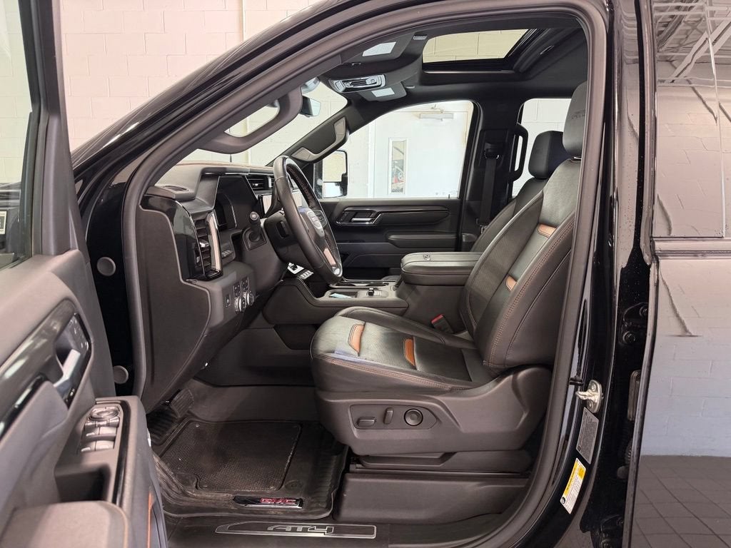 2025 GMC Sierra 3500 HD AT4