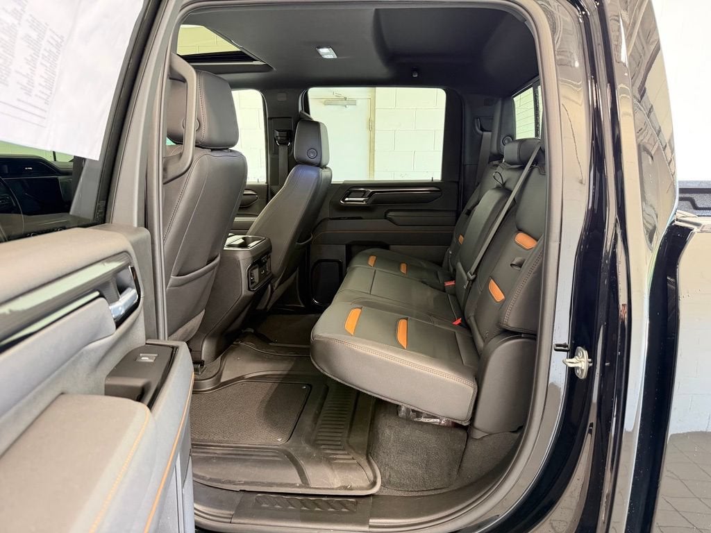 2025 GMC Sierra 3500 HD AT4