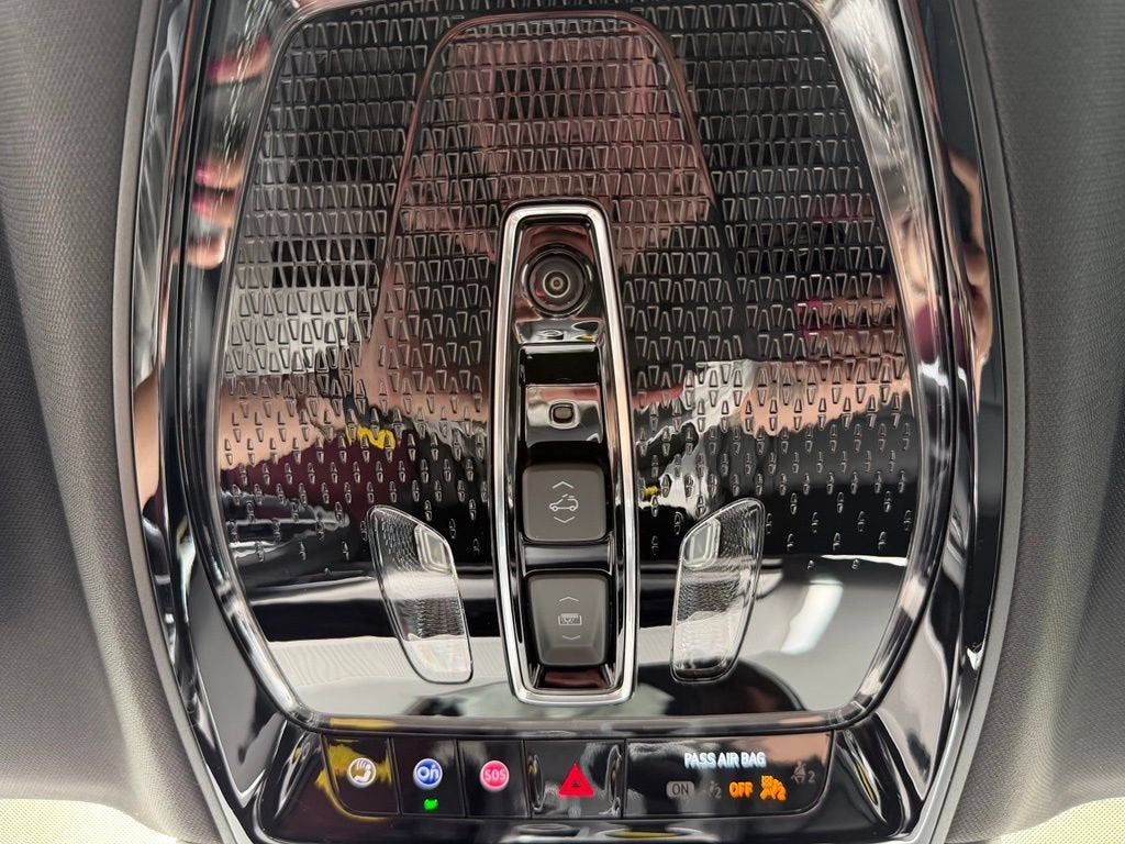 2027 Cadillac VISTIQ Sport - Photo 24