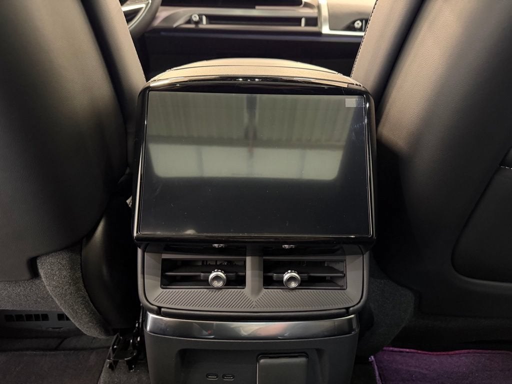 2027 Cadillac VISTIQ Sport - Photo 26