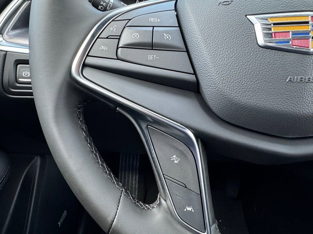 2025 Cadillac XT5 Luxury