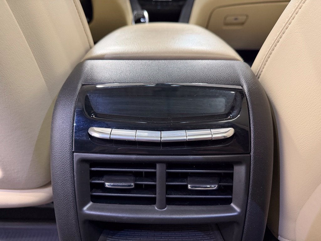 2017 Cadillac XT5 Luxury FWD