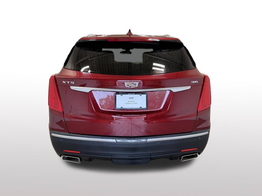 2017 Cadillac XT5 Luxury FWD