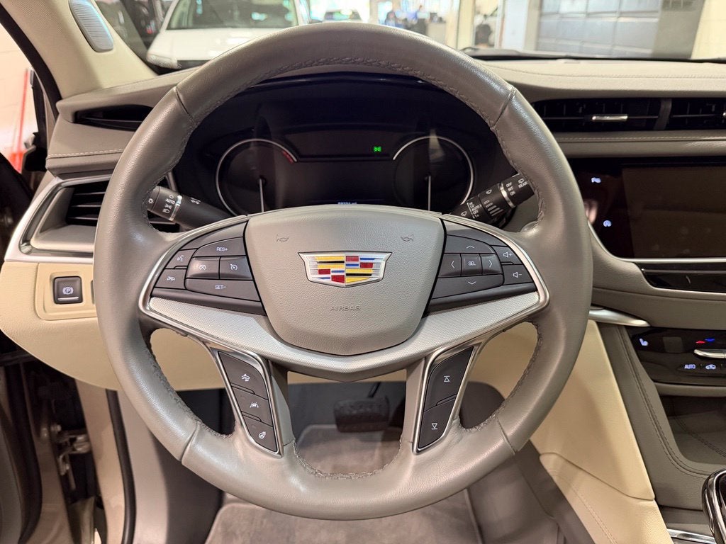 2023 Cadillac XT5 AWD Premium Luxury