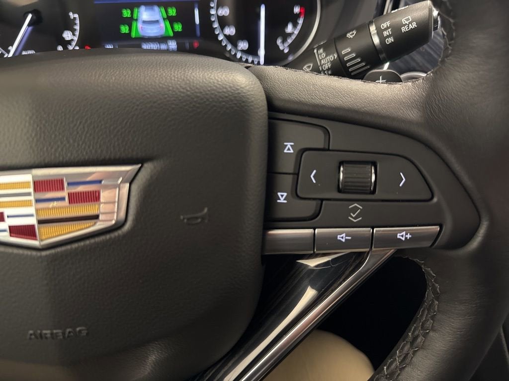 2025 Cadillac XT6 Premium Luxury