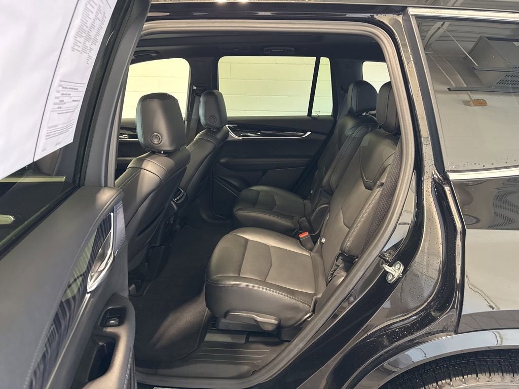 2025 Cadillac XT6 Premium Luxury