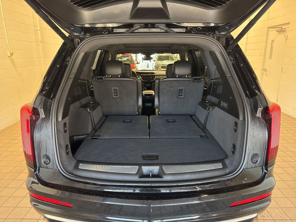 2025 Cadillac XT6 Premium Luxury