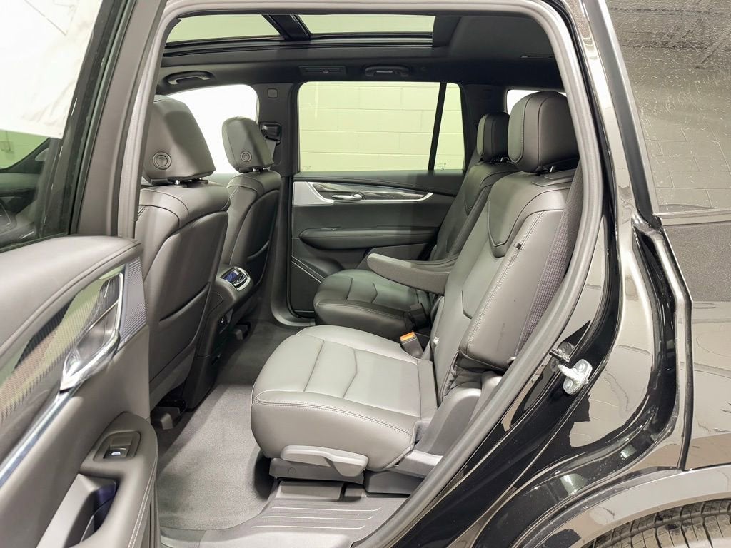 2025 Cadillac XT6 Sport