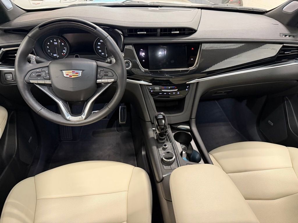2025 Cadillac XT6 Sport