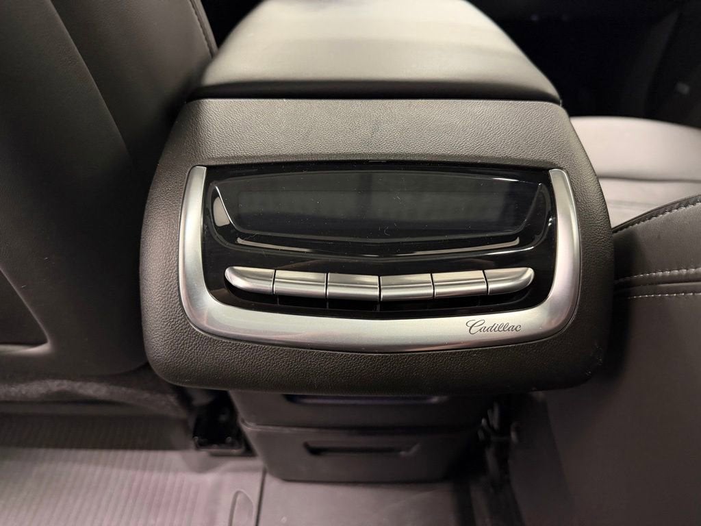 2025 Cadillac XT6 Sport