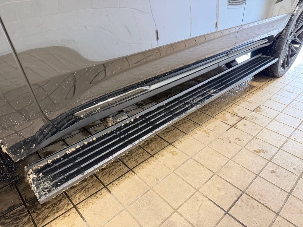 2022 Cadillac Escalade Sport