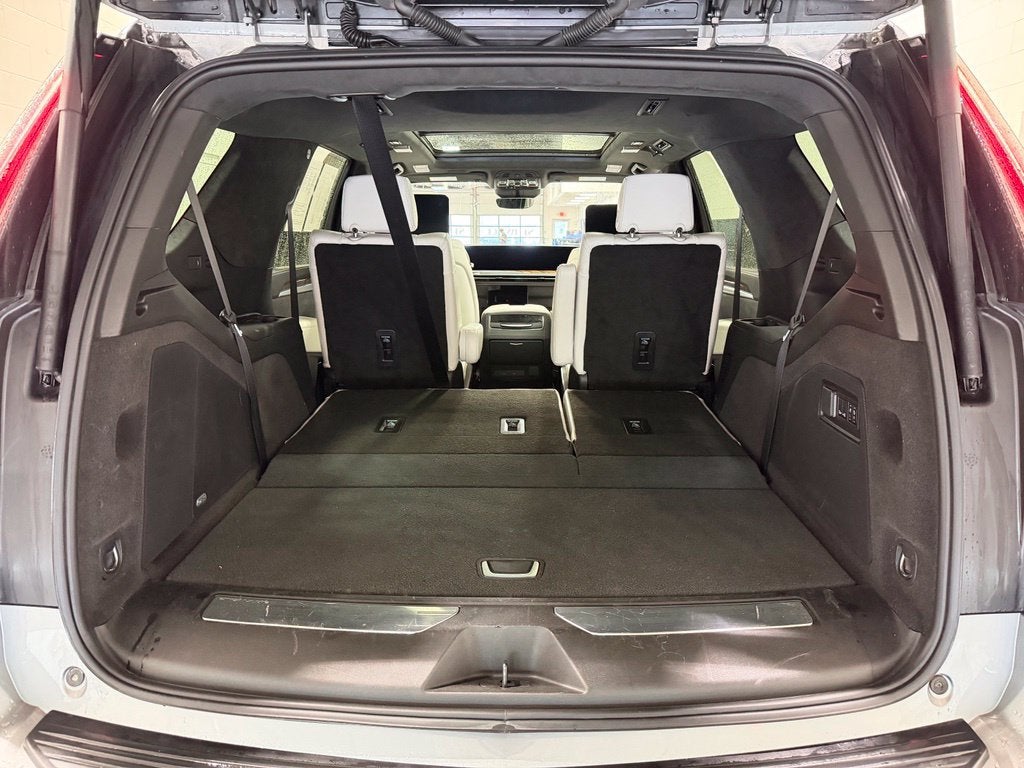 2025 Cadillac Escalade Sport Platinum