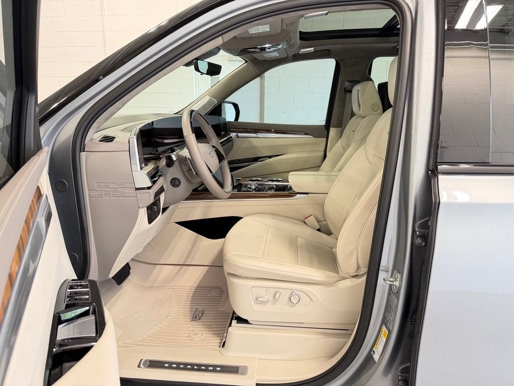 2025 Cadillac Escalade Sport Platinum