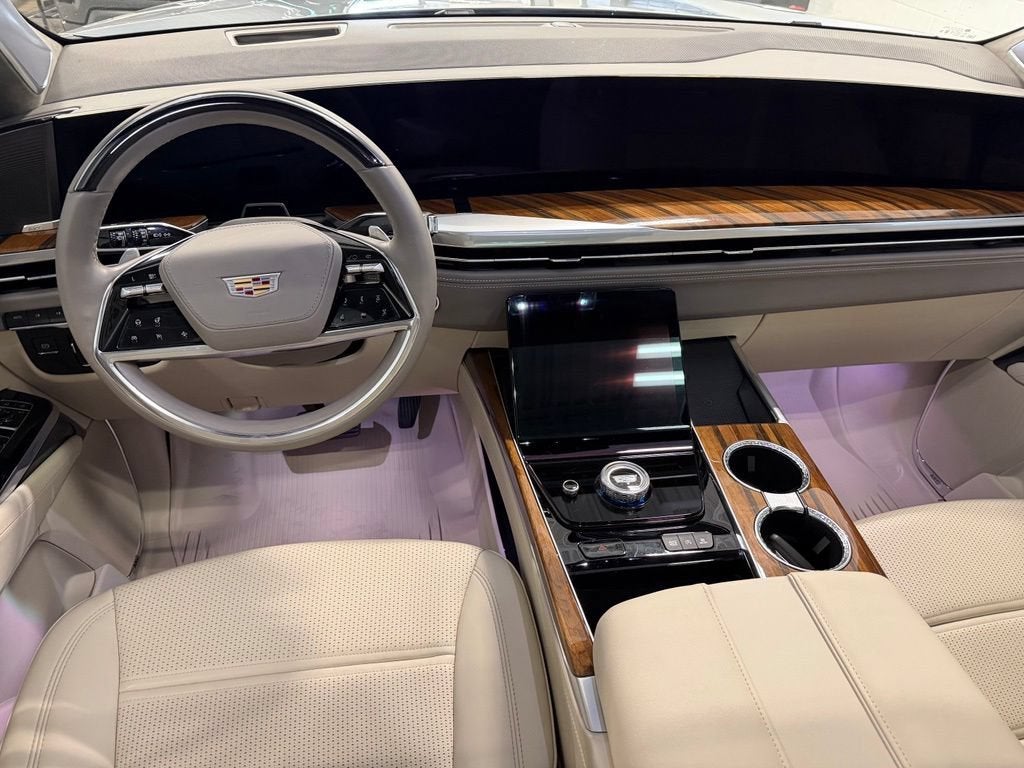 2025 Cadillac Escalade Sport Platinum