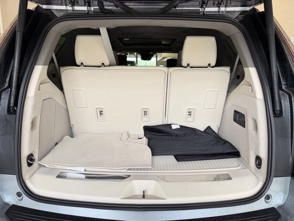 2025 Cadillac Escalade Sport Platinum