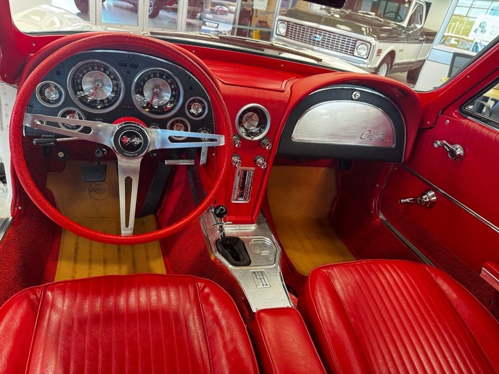 1963 Chevrolet CORVETTE Base