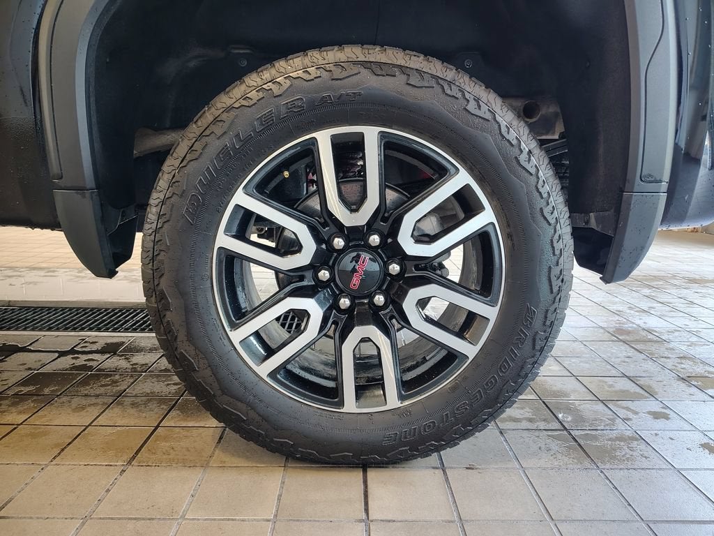 2025 GMC Sierra 1500 AT4
