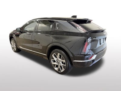 2025 Cadillac OPTIQ Luxury 2