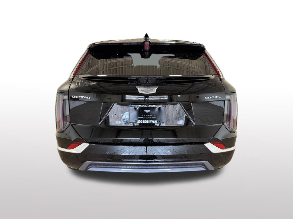 2025 Cadillac OPTIQ Luxury 2