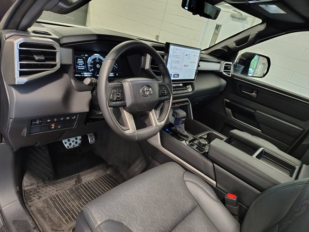 2025 Toyota Tundra 4WD SR5