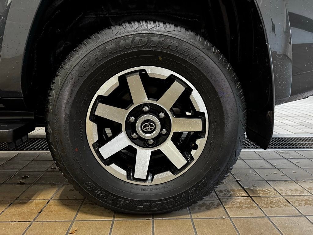 2024 Toyota 4Runner TRD Off Road