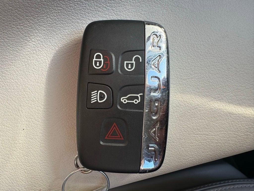 2019 Jaguar F-PACE 30t Portfolio