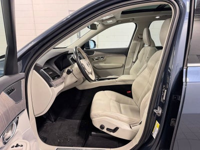 2023 Volvo XC90 Plus