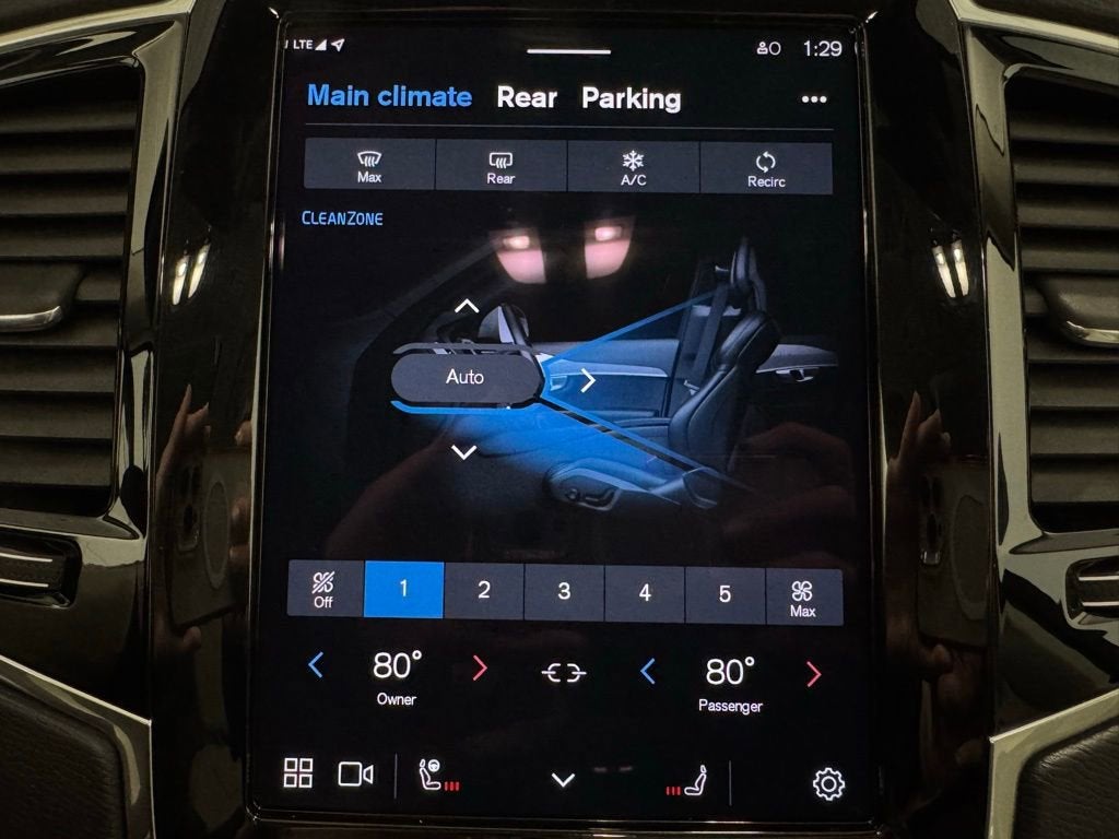 2023 Volvo XC90 Plus