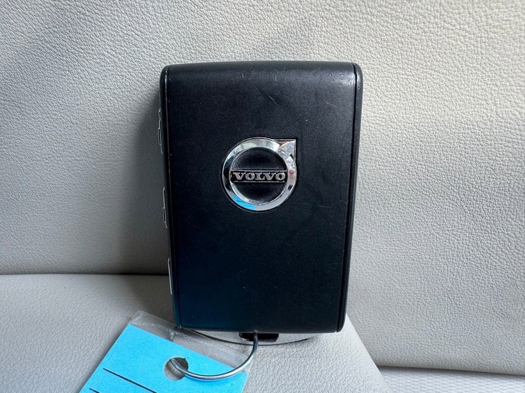 2023 Volvo XC90 Plus