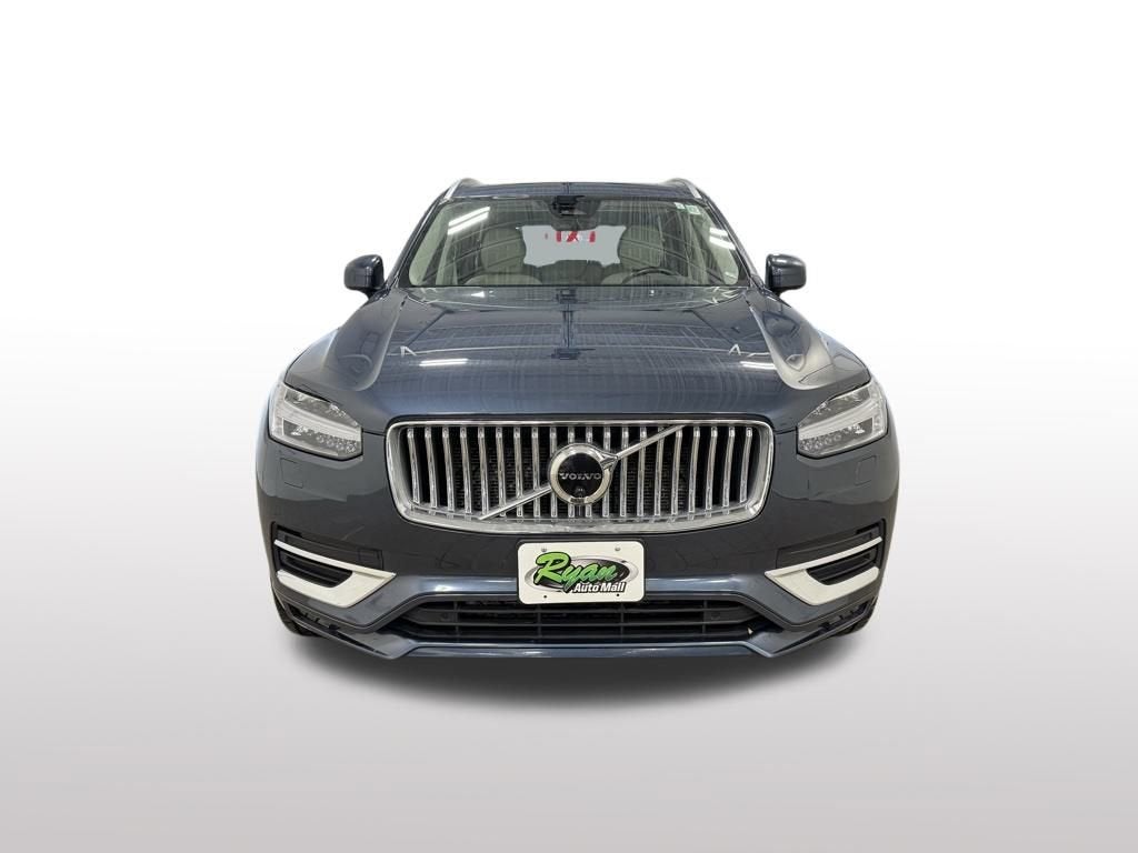 2023 Volvo XC90 Plus