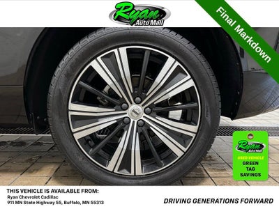 2023 Volvo XC60 Ultimate Bright Theme