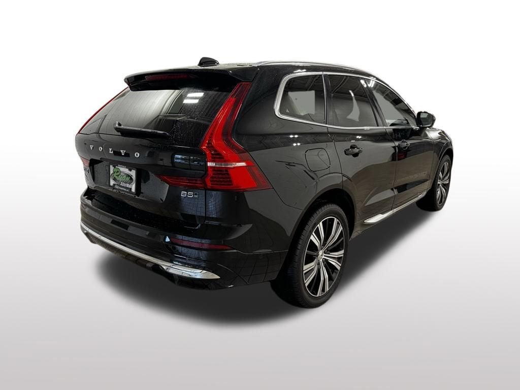 2023 Volvo XC60 Ultimate Bright Theme