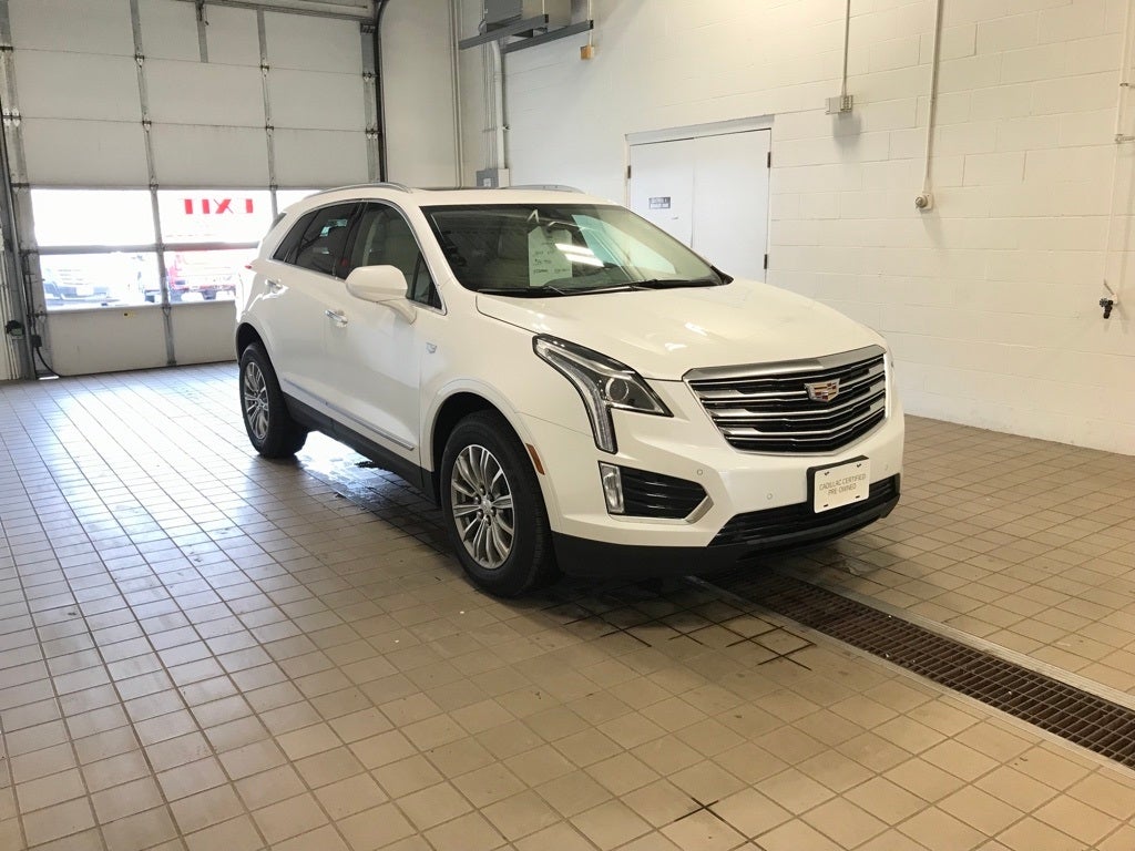 Used 2017 Cadillac XT5 Luxury with VIN 1GYKNDRS9HZ309845 for sale in Buffalo, Minnesota